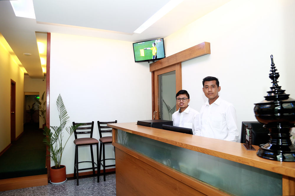Backpacker Hostel Yangon Exterior photo