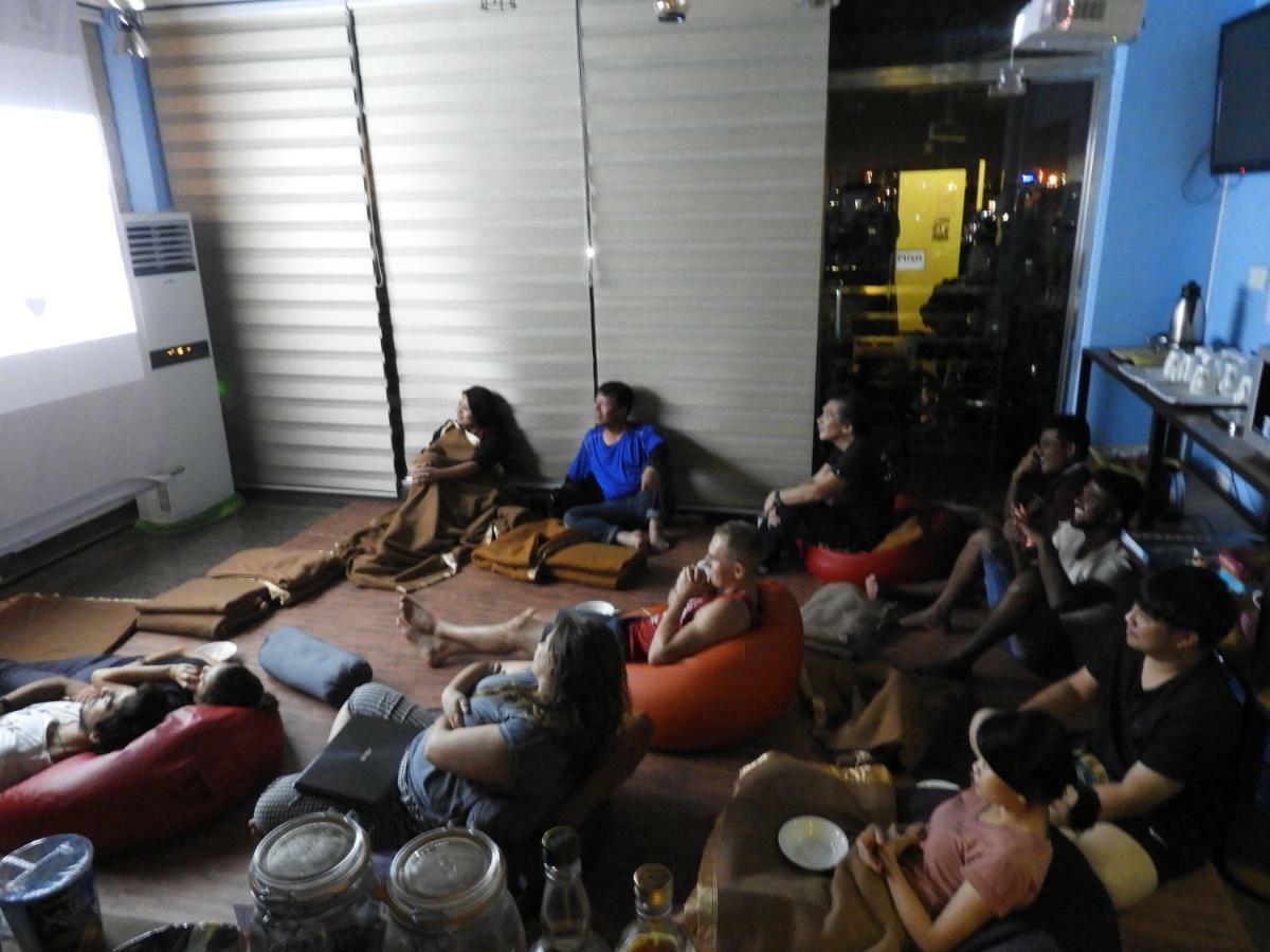Backpacker Hostel Yangon Exterior photo