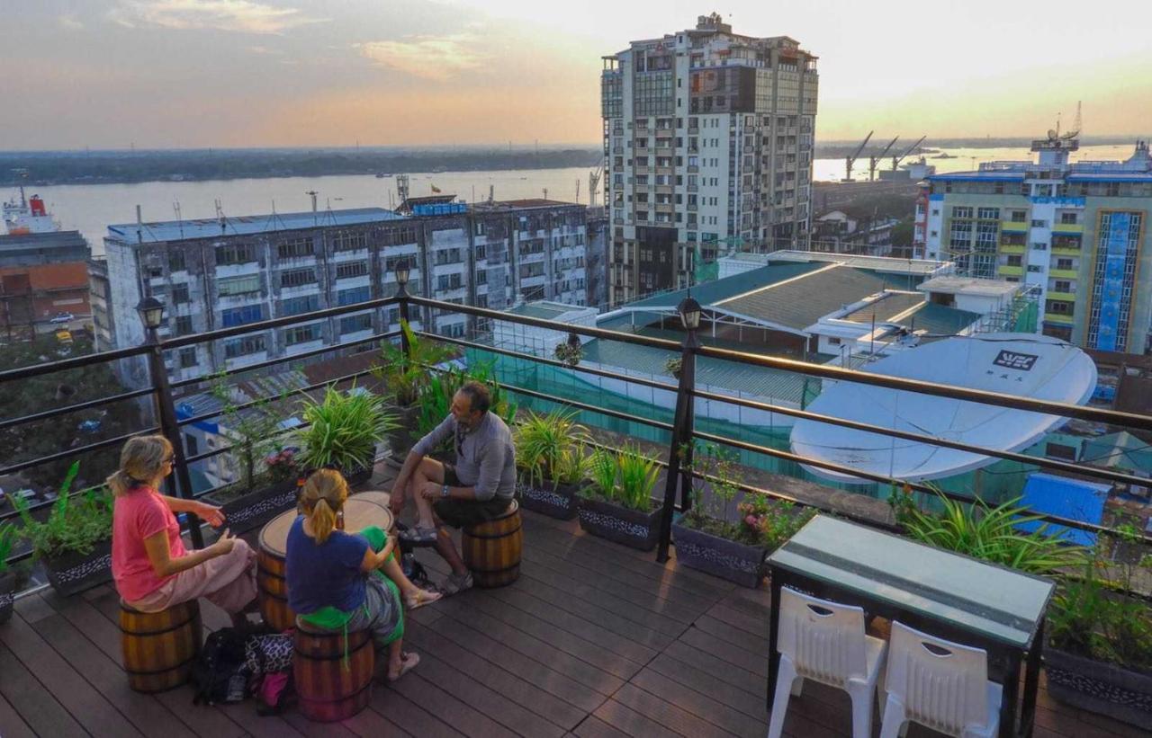 Backpacker Hostel Yangon Exterior photo
